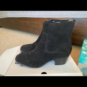 Frye Suede Clara Zip Boot